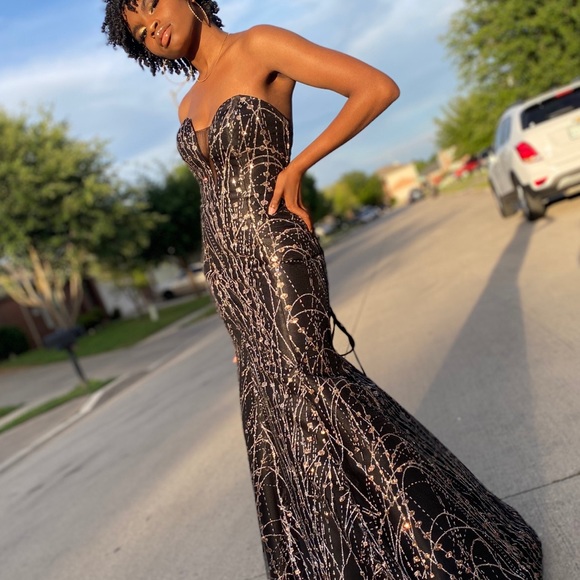 Black and Gold Prom Dress Terry Costa - Picture 2 of 3